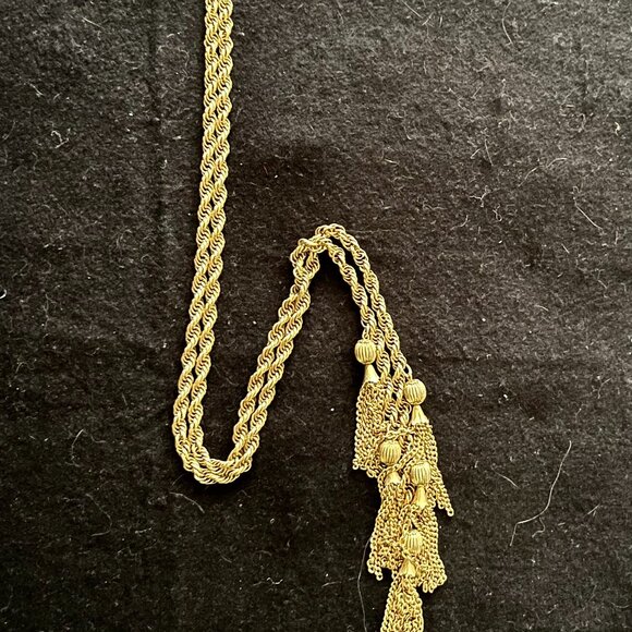 Vintage 2 – Gold-Tone Straight Necklaces w/Tassles - Picture 4 of 7